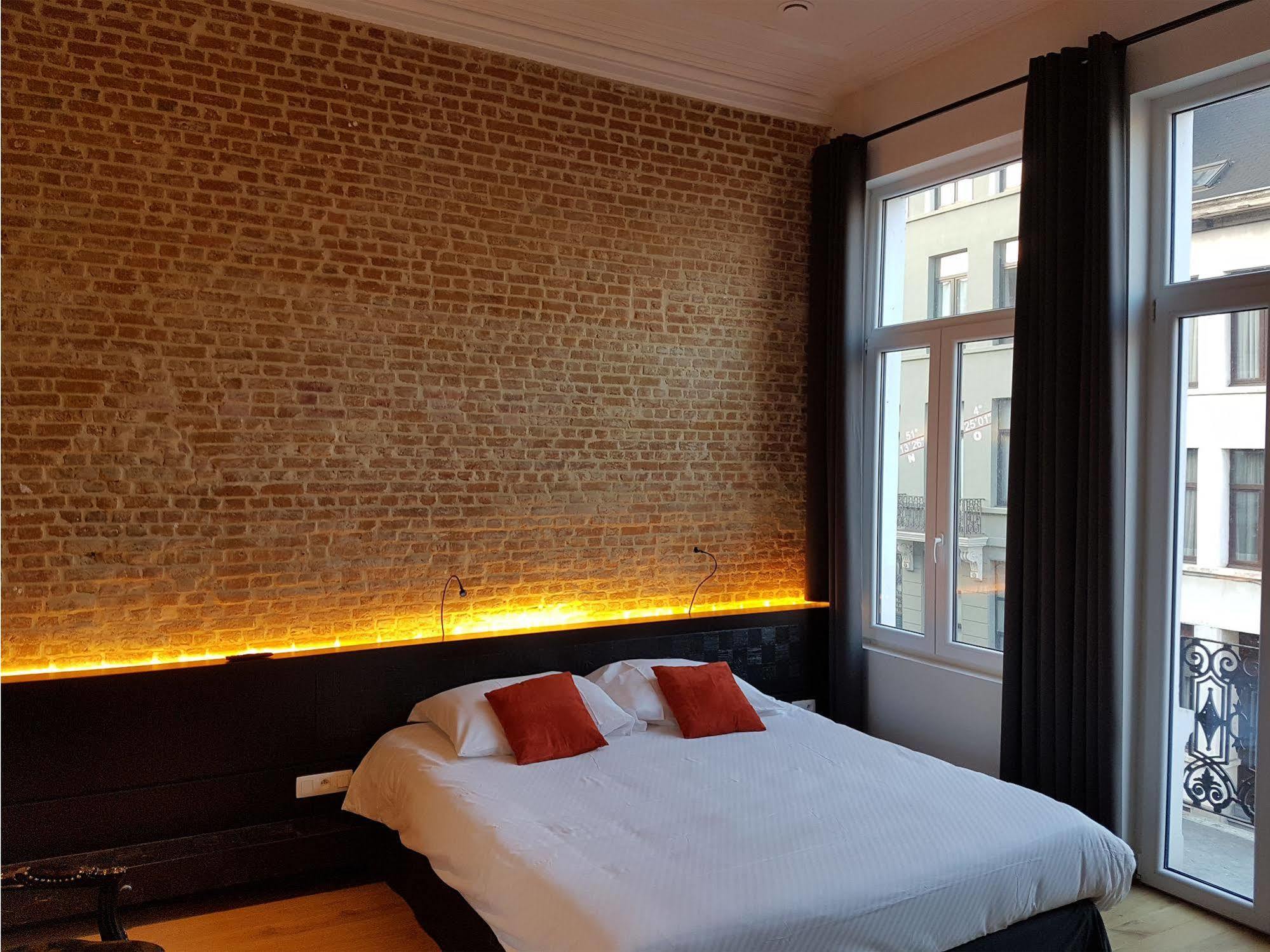Hotel Goodnight Anversa Esterno foto
